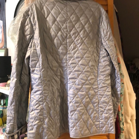 Burberry silver quilt jacket Never wore - Picture 10 of 15